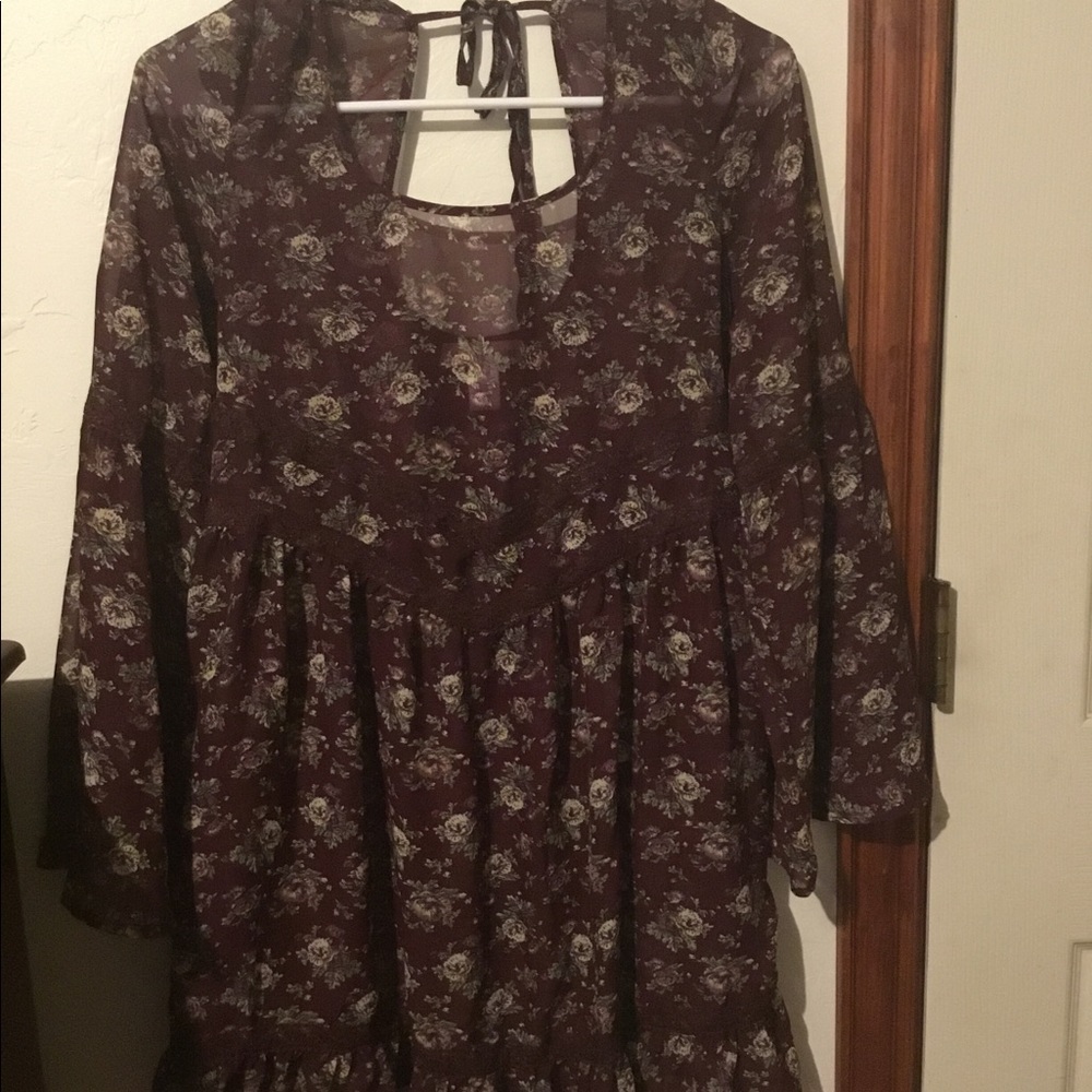 Dress - Picture 4 of 5